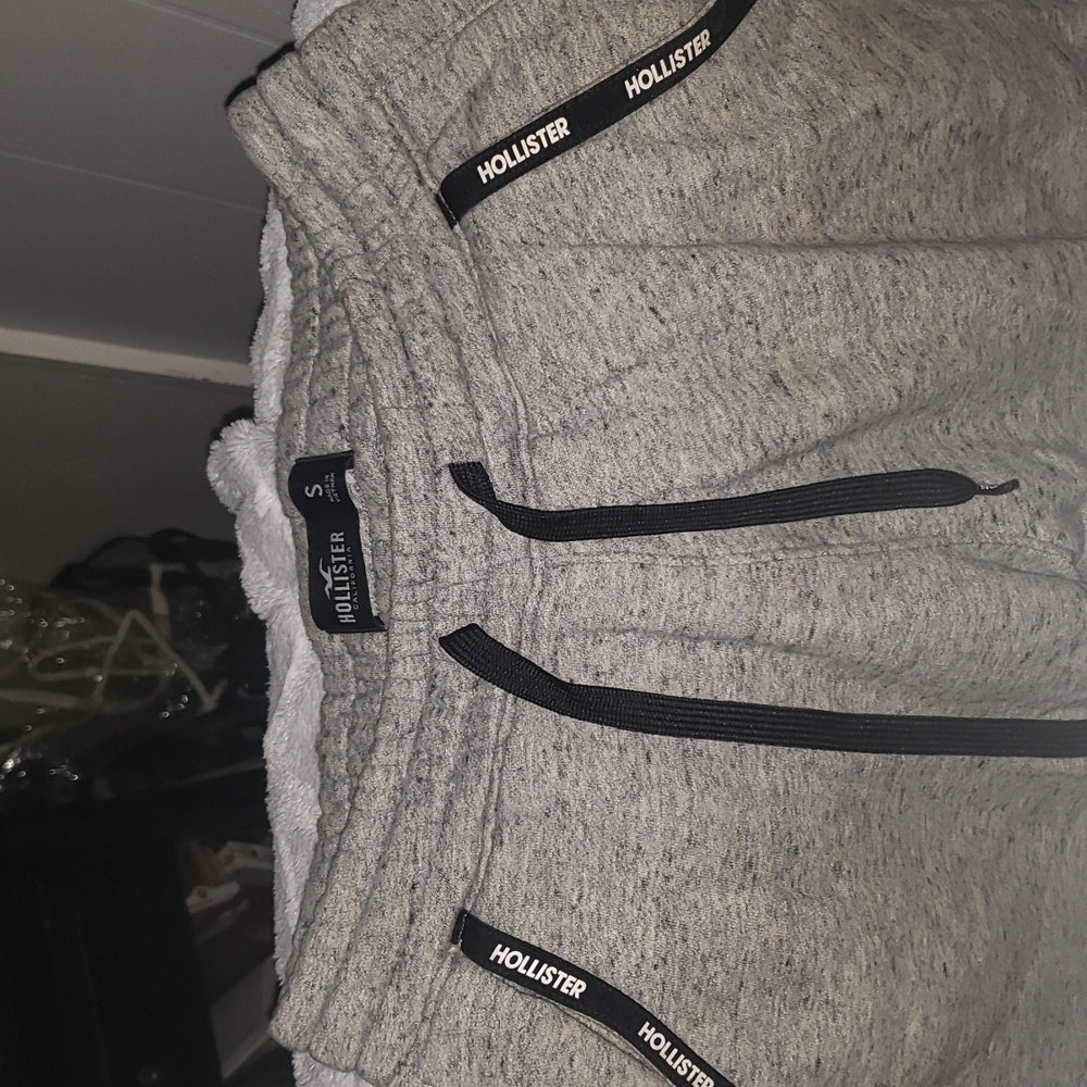 Hollister mens gray joggers